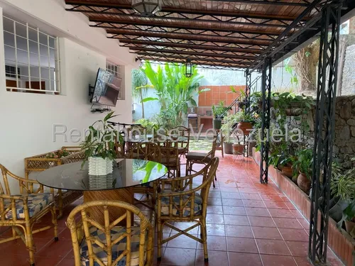 Se Vende Casa En Prados Del Este