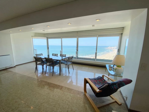 Venta Departamento 3 Dormitorios En Edificio Estrella De Mar, Punta Del Este