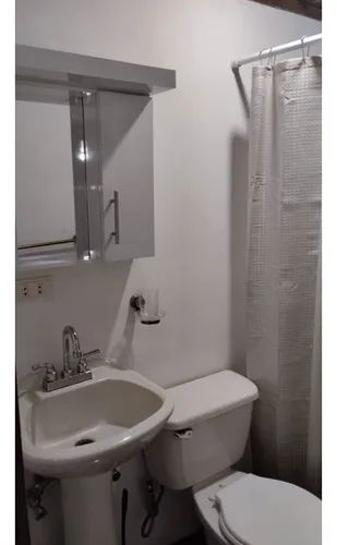Anexo En Prados Del Este.
