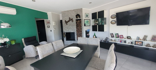 Imagen 3 de 14 de Casa En Venta Entre Caminos/447 Y 21 D/city Bell