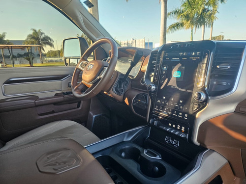 RAM 2500 6.7 I6 TURBO DIESEL LARAMIE CD 4X4 AUTOMÁTICO