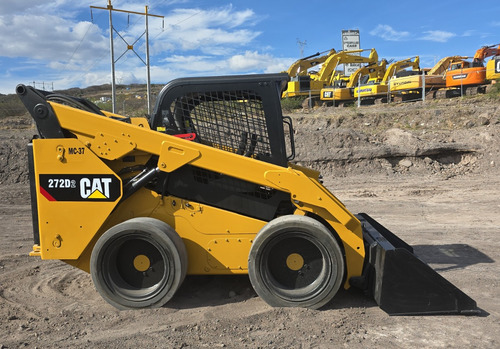 2018 Mini Cargador Caterpillar 272d2