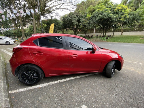 Imagen 8 de 19 de Mazda 2 2016