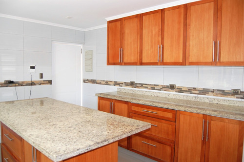 Imagen 12 de 30 de !!!! Nuevo Precio!!! Casa Estilo Mediterránea En La Reina!!!