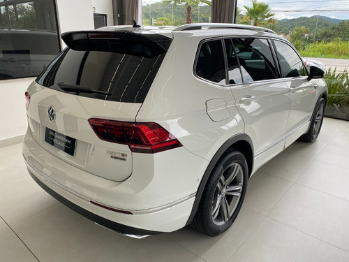 Volkswagen Tiguan R Line