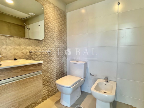 Venta Local Comercial A Estrenar. 1 Dormitorio Y Gran Sótano. Palermo