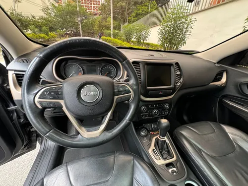 Jeep Cherokee LONGITUDE PLUS 3.2