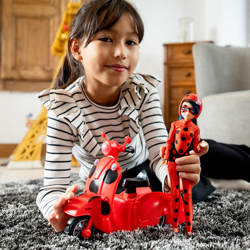 Muñeca Playset Bandai Miraculous Ladybug Switch N Go Scooter