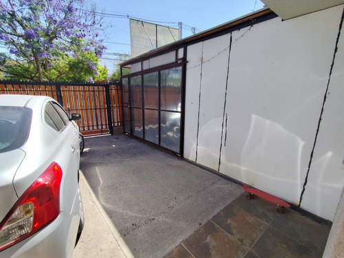 Excelente Propiedad Comercial En Sector Residencial!!