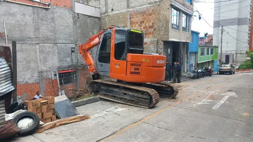 Excavadora Hitachi Zx75us-a 2007