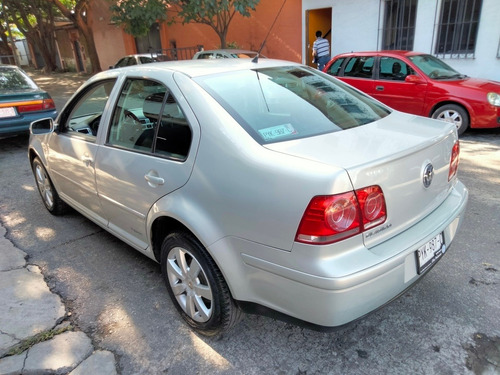Imagen 6 de 14 de Volkswagen Jetta 2012 2.0 At