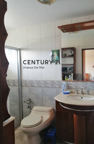 Imagen 7 de 11 de Amplio Y Espectacular Dúplex Con Vista Al Mar, Ubicación Privilegiada Y Atractivos Sectores Del Litoral Central. Mayte Hernández 04129934935