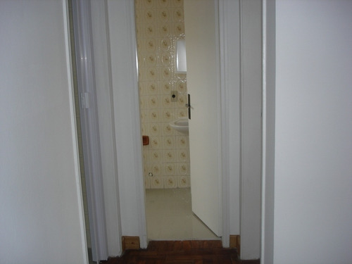 Imagem 4 de 10 de Apartamento Para Aluguel, 1 Dormitórios, Medianeira - Porto Alegre - 769