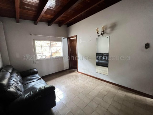 Imagen 14 de 16 de Mayerling Gonzalez Bm Vende Casa Mls #22-27856