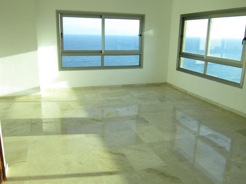 Penthouse En Malecon Center Con Impresionante Vista Al Mar