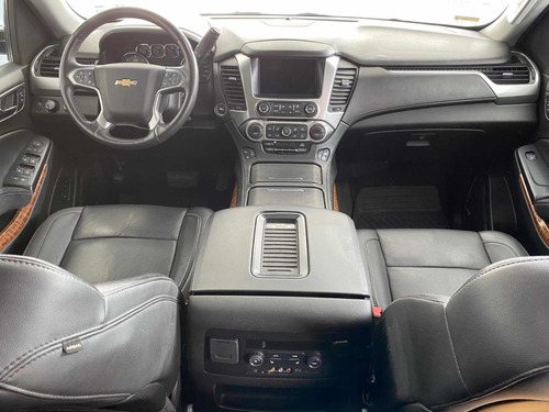 Imagen 12 de 14 de Chevrolet Suburban Ltz