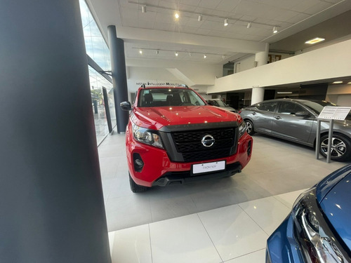 Imagen 2 de 25 de Nissan Frontier 2023 2.3bt X-gear 4x4 At L22