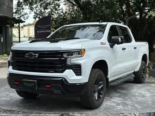 Chevrolet Silverado 5.3 Z71 4X4 At