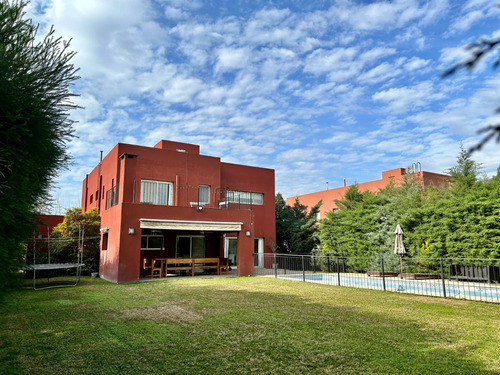 Alquiler Casa Barrio Cerrado Villa Olivos