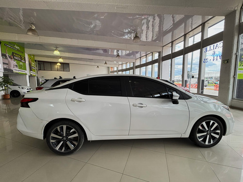 Nissan Versa 1.6 Exclusive