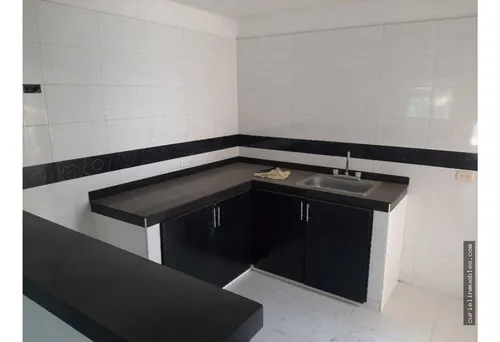 Venta Casa De 2 Pisos En El Cisne, Vía Minca