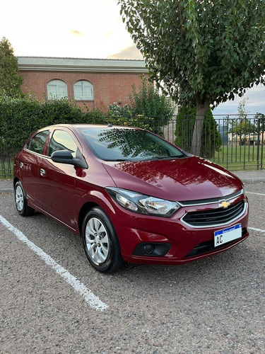 Imagen 3 de 12 de Chevrolet Onix 1.4 Lt L/17 2018