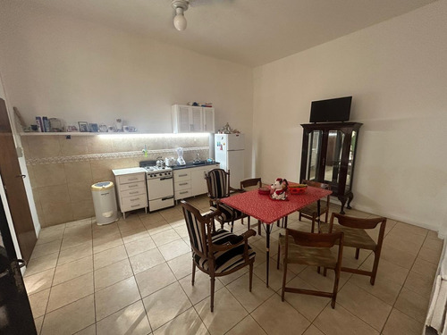 Amplio Ph 2 Ambientes Con Patio Sobre Av. Ader Y Santa Fe