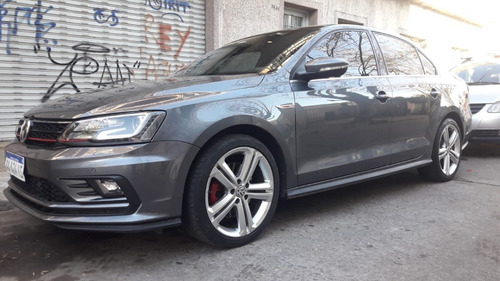Imagen 2 de 5 de Volkswagen Vento 2.0 Tsi Gli 211cv App Connect + Nav