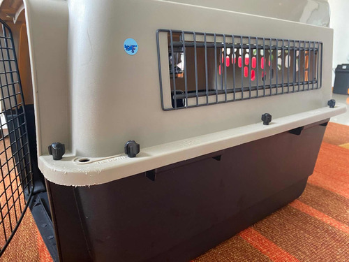Transportadora Para Perro Ultra Vari 28 (Usado)