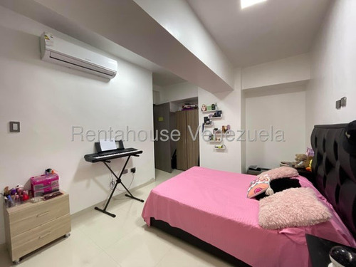 Apartamento En Venta En Base Aragua 25-24761 Dt