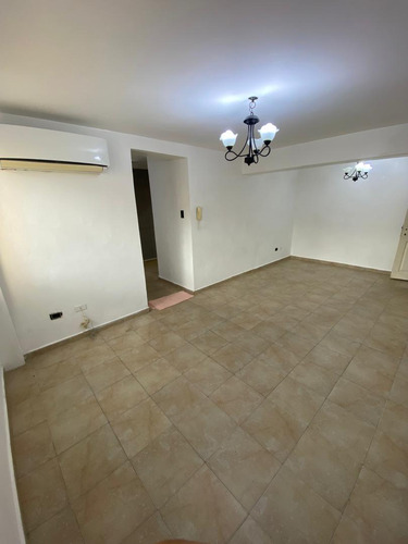 *apto En Alquiler O Venta Semi-amoblado En San Diego. An