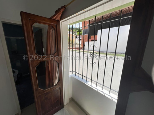 Imagen 15 de 30 de Casa En Venta, Santa Sofia, 500mts, Rah 23-9235