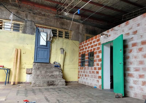 Imagen 9 de 12 de Propiedad En Venta, Esquina Con Locales