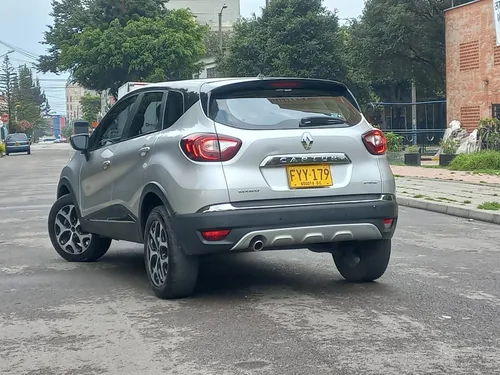 Renault Captur 2.0 Intens Automática