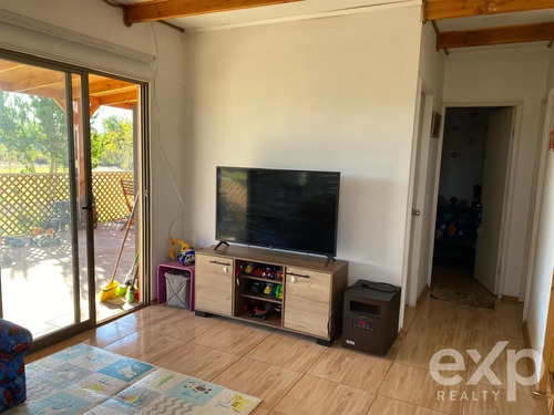 Parcela En Venta Con 2 Casas En Talagante