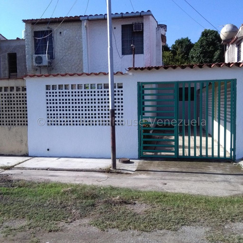 Imagen 1 de 26 de Ls Vende Town House San Jose De Barlovento 23-9966