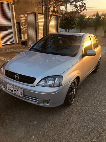 Corsa Sedan 1.8 2002