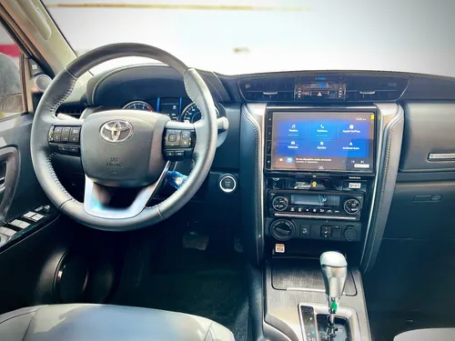 Toyota Fortuner 2.7 Gasolina SRV 4x2