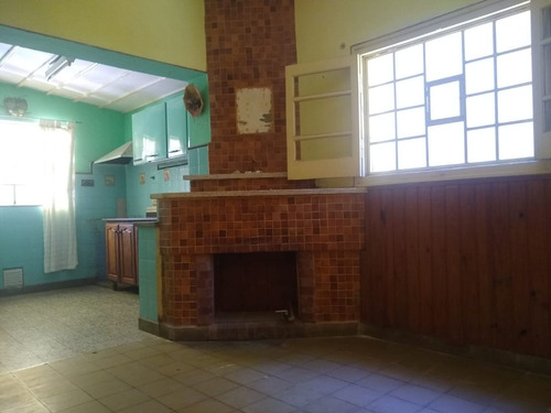 Imagen 3 de 11 de Casa Tres Dormitorios Barrio Oeste
