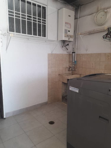 Imagen 13 de 14 de Venta De Casa, Ubicada En Altos De Paramillo. Adlz