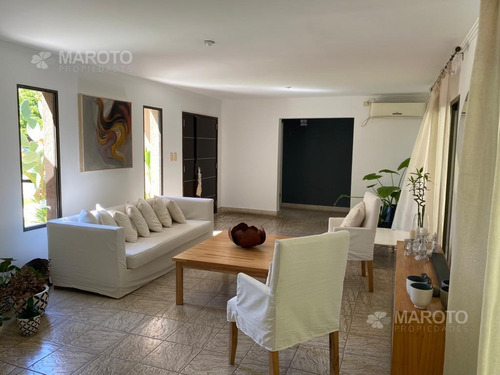 Imagen 11 de 27 de Casa En Venta En San Lucas - Maroto Propiedades
