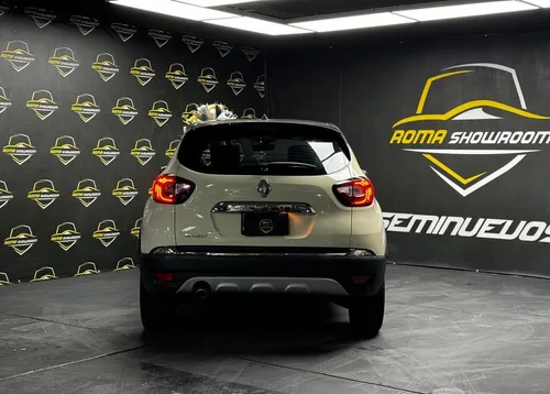 Renault Captur 2.0 Iconic At