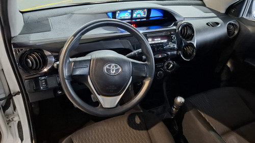 Toyota Etios 1.5 X
