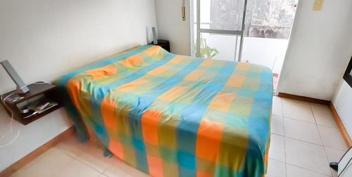 Imagen 5 de 15 de Casa De Pasillo Con 2 Dormitorios, 2 Baños Y Patio En Pleno Barrio Martin
