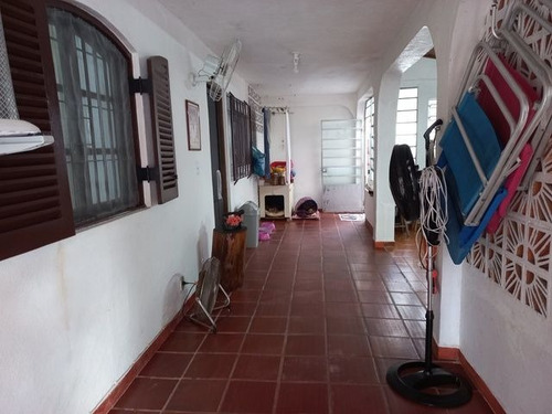 Imagem 13 de 30 de Casa Com Amplo Quintal E Piscina - Ca3651