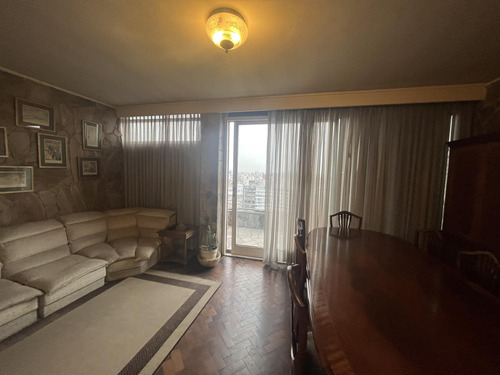 Entre Rios Al 1100 - Venta Departamento 2 Dormitorios Con Cochera En Rosario
