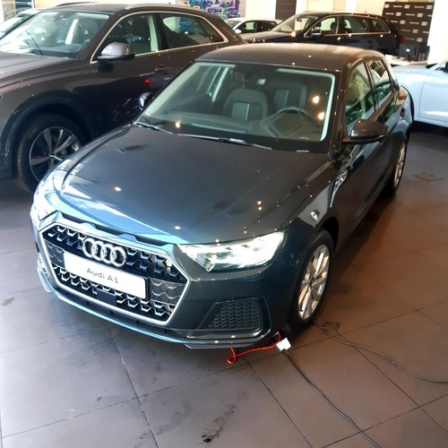 Imagen 1 de 15 de Audi A1 Sportback 2021 Usado 0km Nuevo 2019 2020 A3 Q3 Q2 Q5