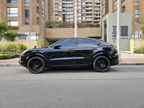 Porsche Cayenne 3.0 Platinum Edition