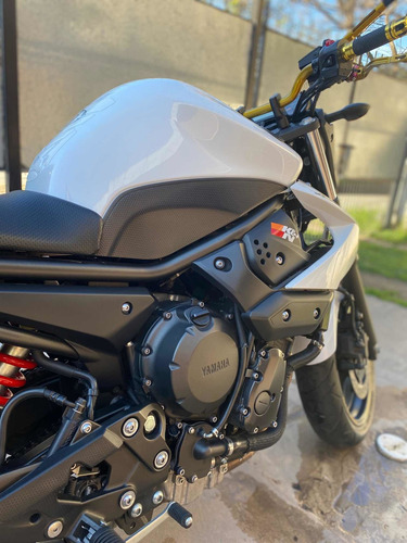 Imagen 4 de 10 de Yamaha Xj6