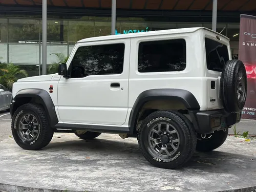 Suzuki Jimny 1.5 Mt